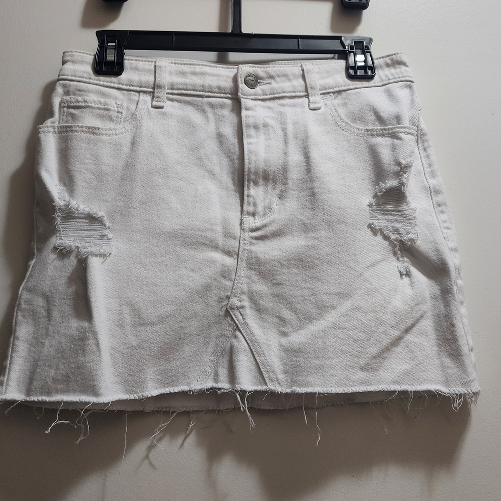 Hollister White Distressed High Rise Denim Mini Skirt Size 7